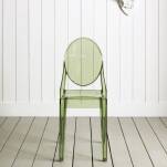Victoria Ghost krzesło kolor zielony na deskach