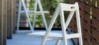 Krzesło składane Enjoy 460 marki Pedrali białe detal