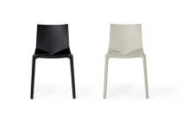 Krzesło Plana Kristalia - kolory czarny i beżowy